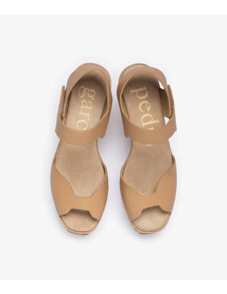 FAMA – Sandalias